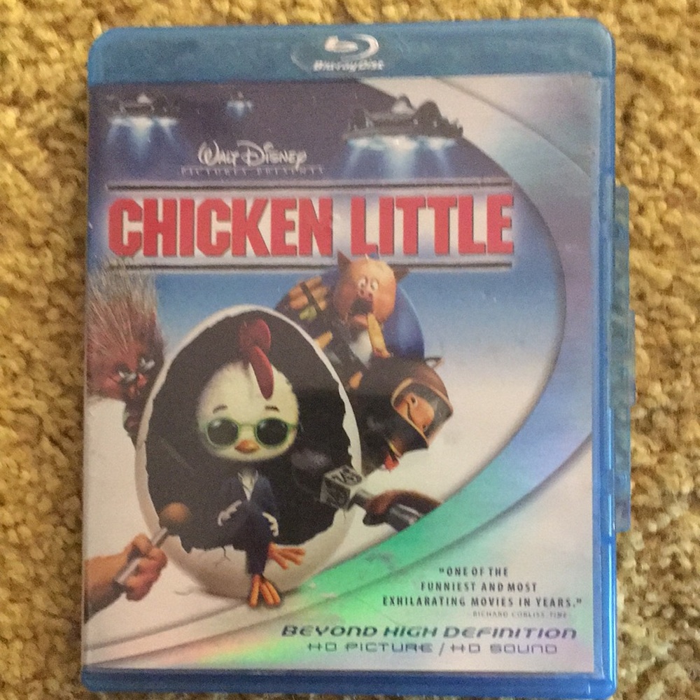 **LIKE NEW** Walt Disney CHICKEN LITTLE